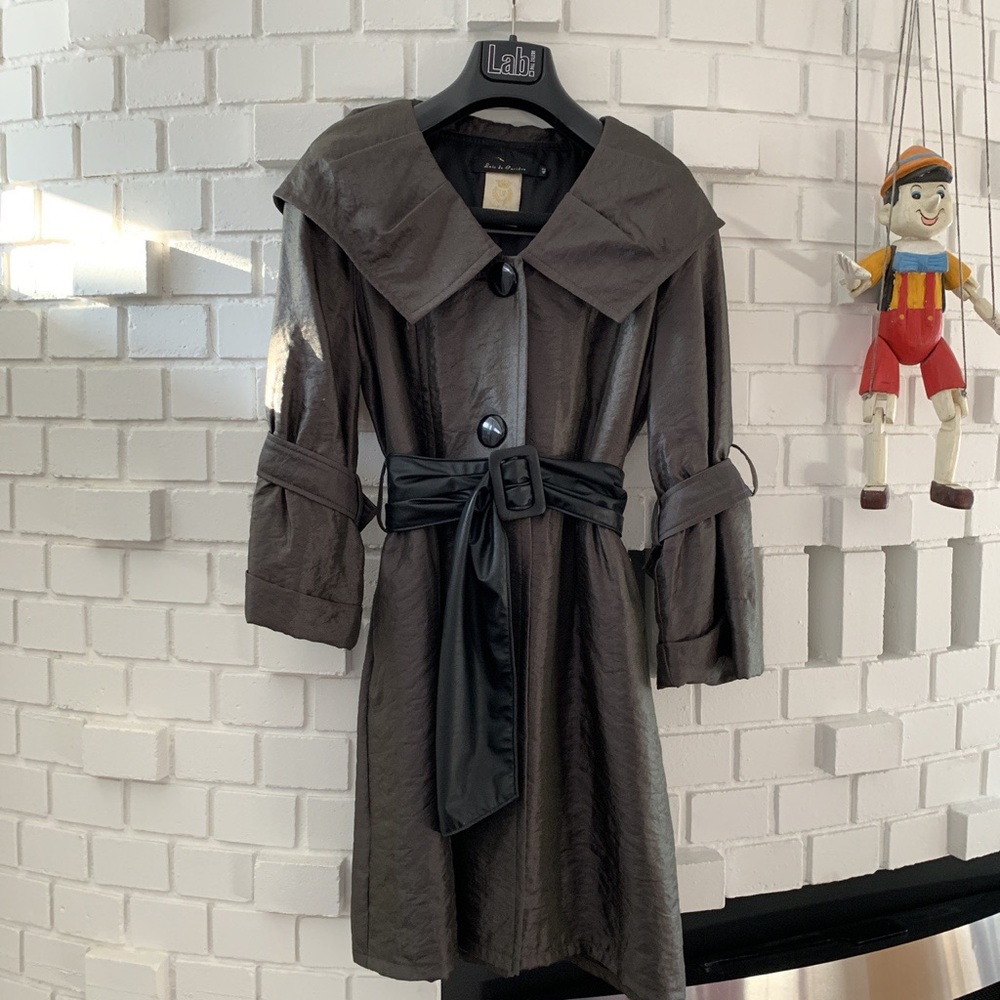 Trench Coat w/ Removable Belt